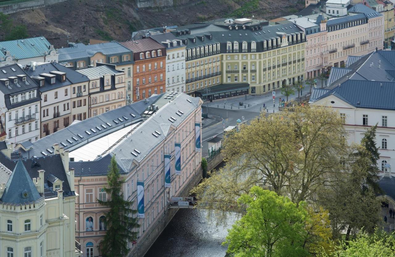 Hotel Kolonada Karlovy Vary Exterior photo