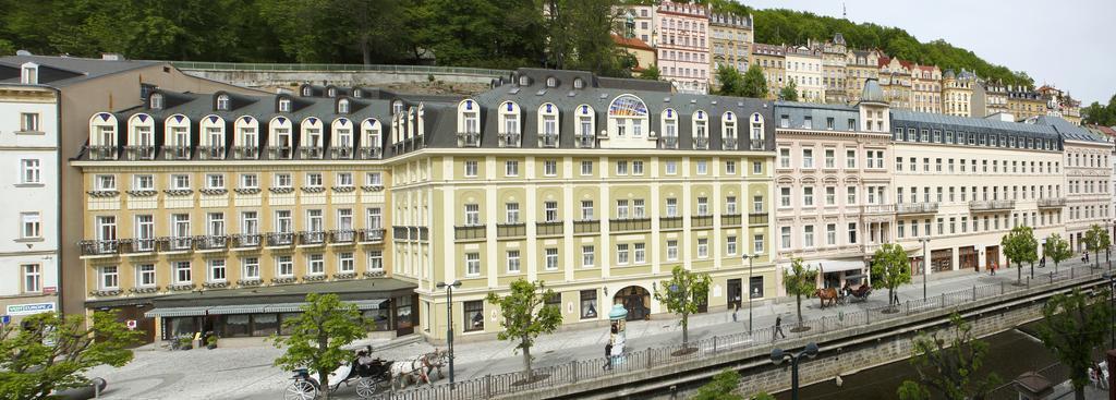 Hotel Kolonada Karlovy Vary Exterior photo