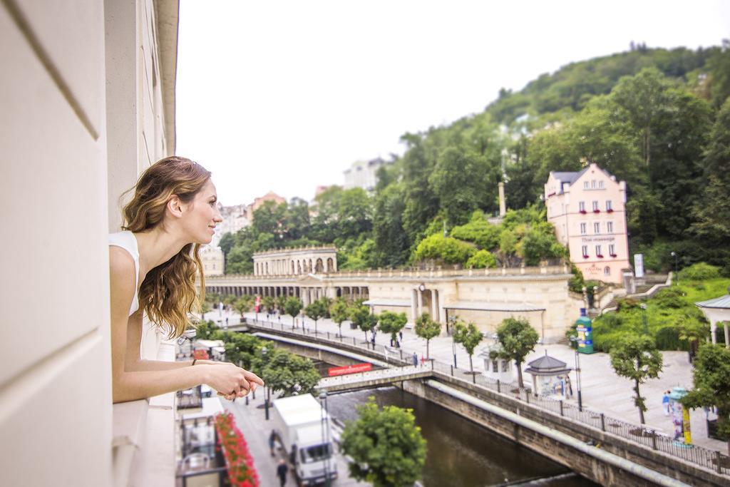 Hotel Kolonada Karlovy Vary Exterior photo